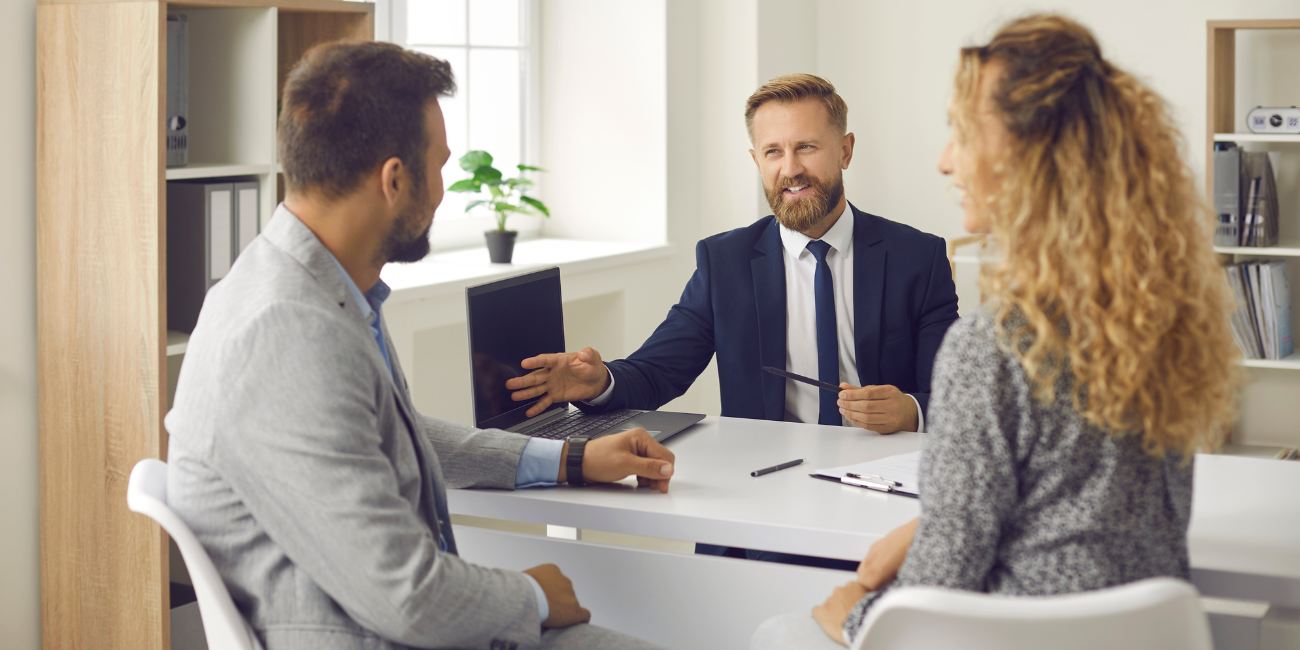 A Definitive Guide on How to Use Business Credit to Buy Real Estate - Excelsior Real State